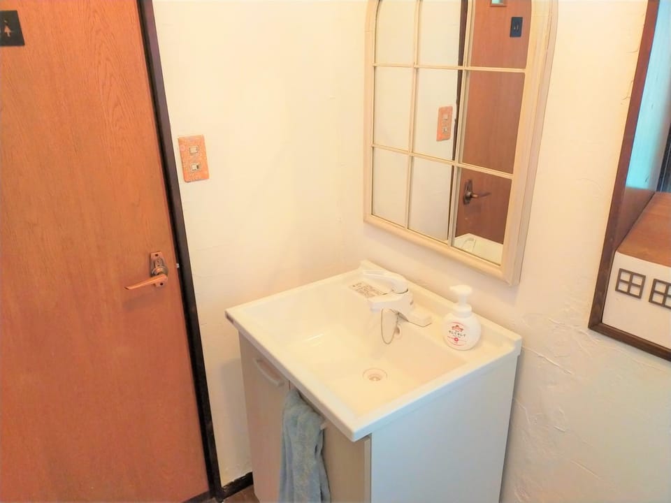 ゲストハウス　アンブレラ Bed and Breakfast in Miyagi Prefecture