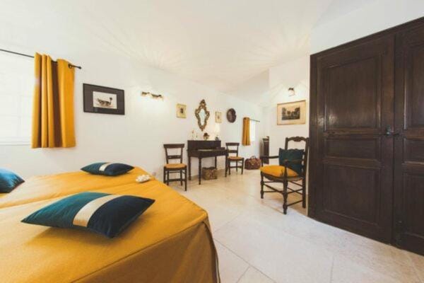 LES CENT CIELS Bed and Breakfast in Vallon-Pont-d'Arc