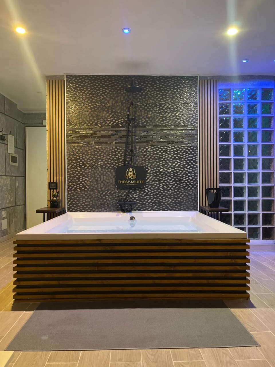 The Spa Suite Apartment in Rome
