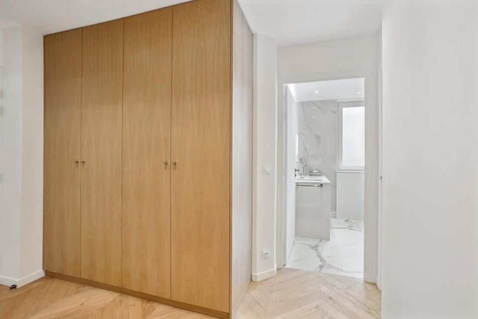 Shower, Bathroom, wardrobe