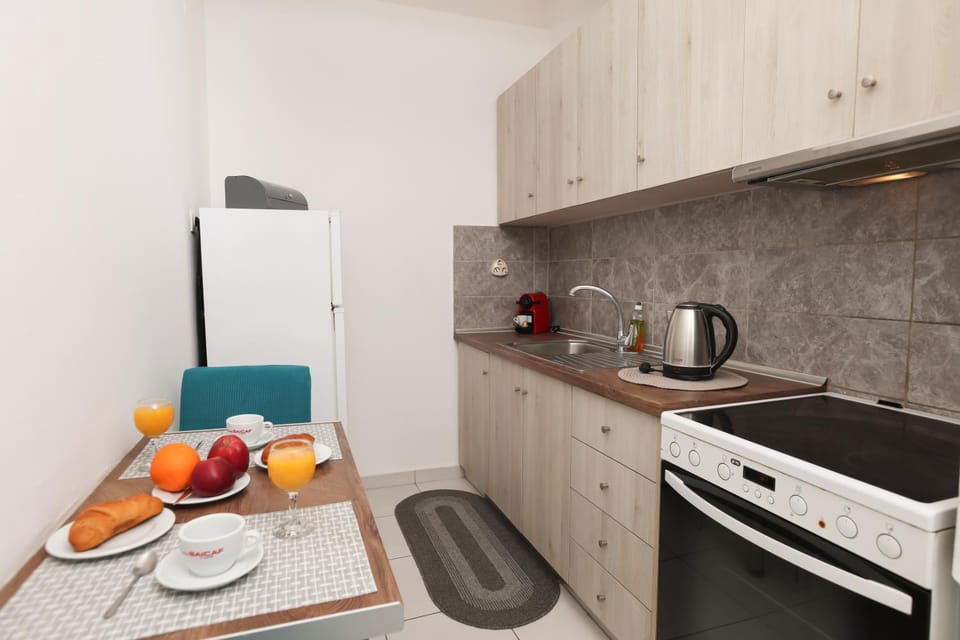 kitchen, kitchen