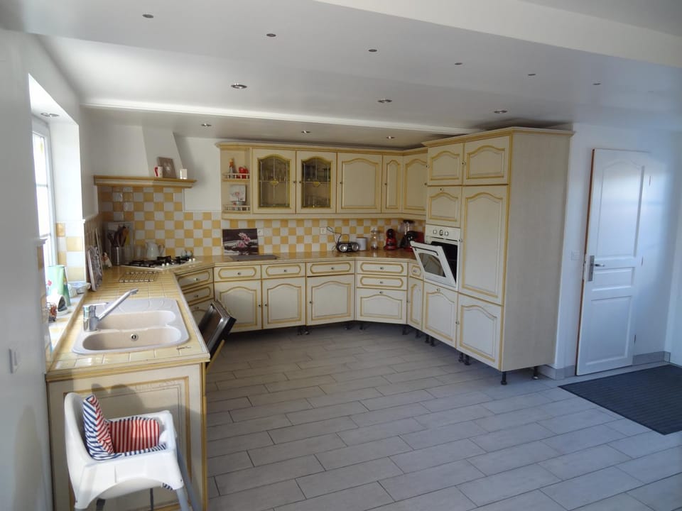Kitchen or kitchenette, dishwasher, minibar, pet friendly, stove