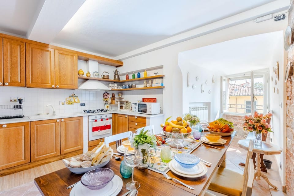 Casa La Guardia, a Classic 3 bedrooms Apartment in Capannori