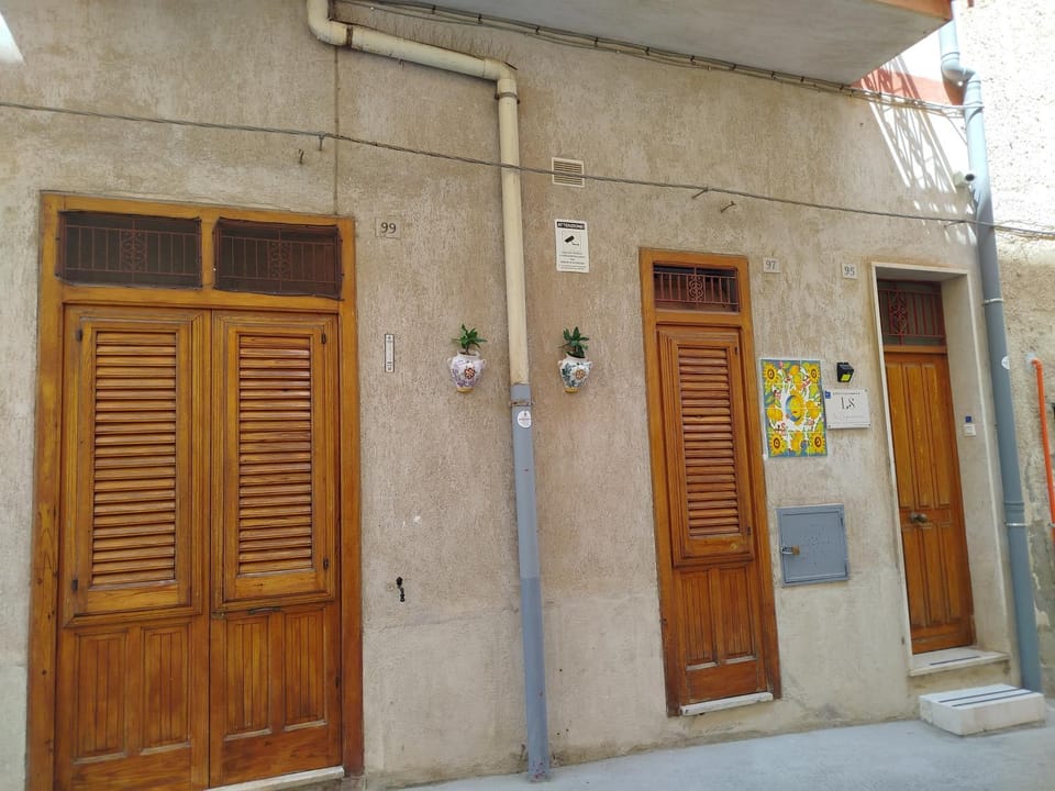 AFFITTACAMERE LE SIGNORINE Bed and Breakfast in Castellammare del Golfo