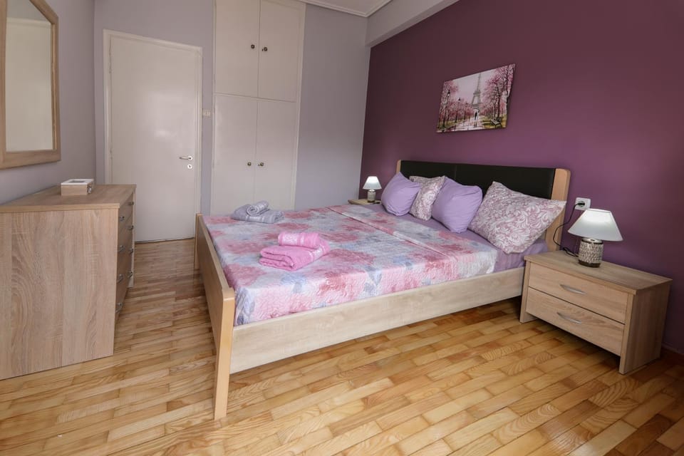 Bed, Photo of the whole room, Bedroom, wardrobe