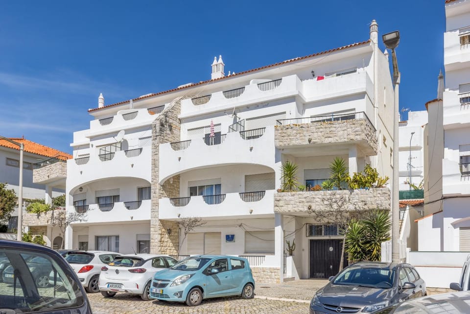 Oceanview Apartment A by Sequeira Apartment in Albufeira