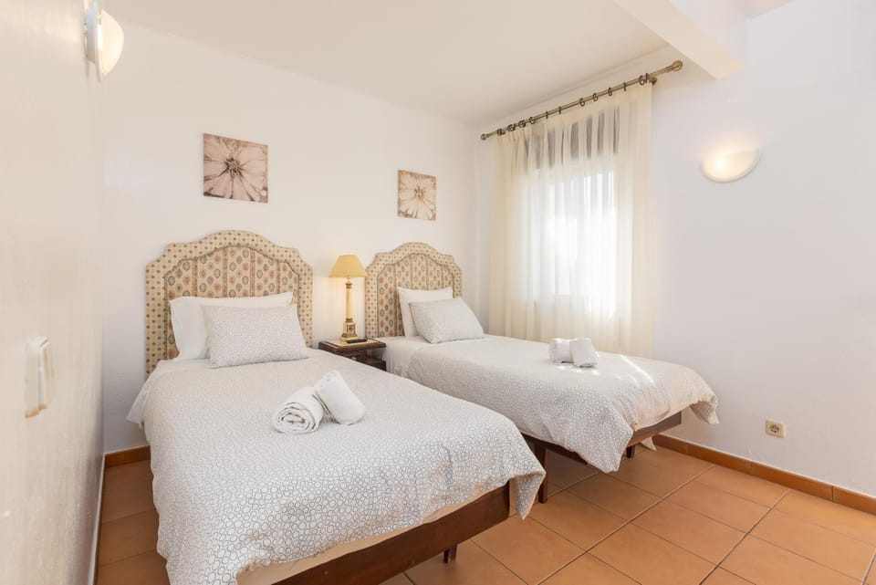 Oceanview Apartment A by Sequeira Apartment in Albufeira
