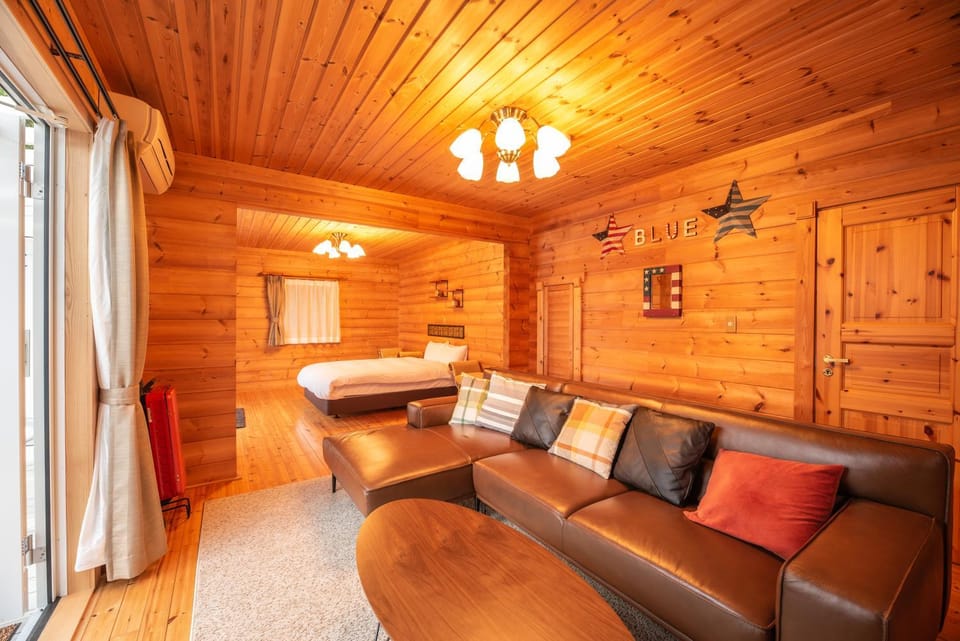 Living room, Bedroom