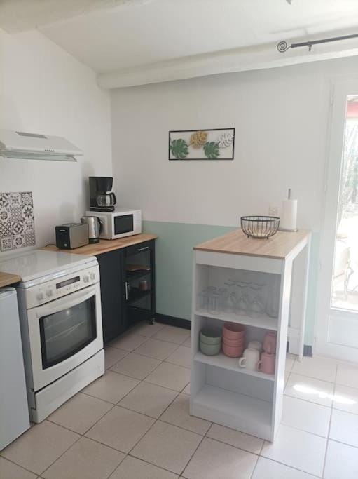 n°9. gite 5 Personnes House in Occitanie