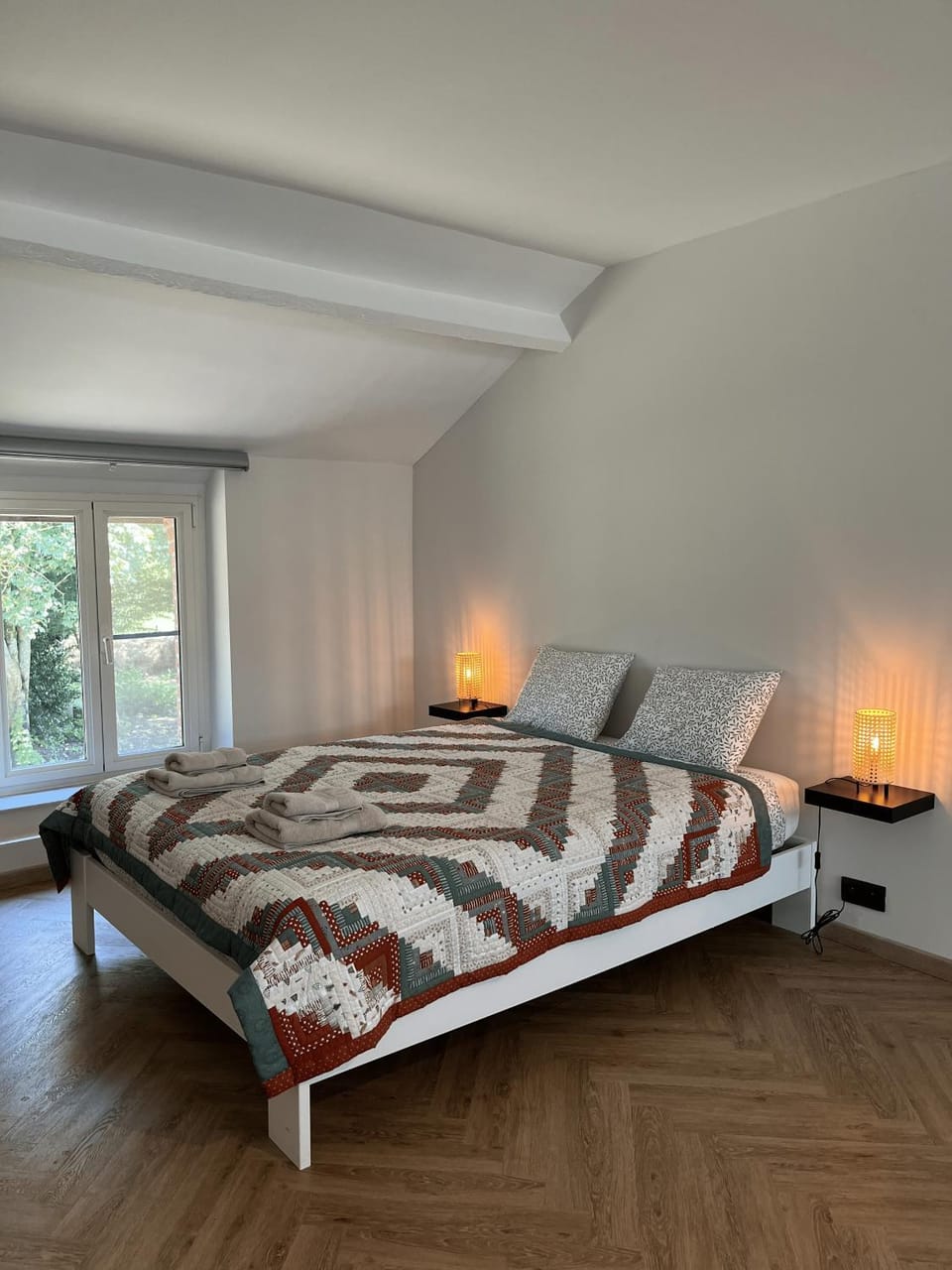 Bed, Bedroom