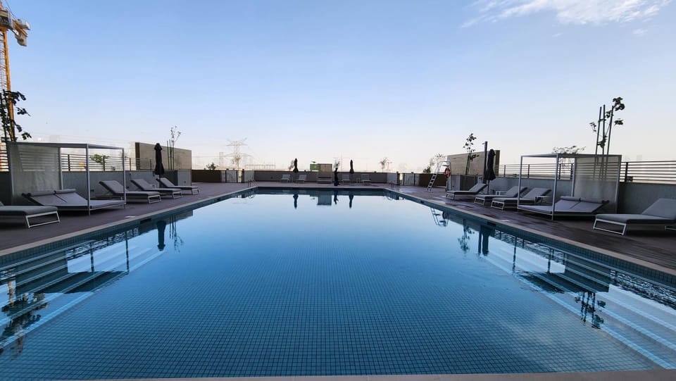 Pool view, Swimming pool