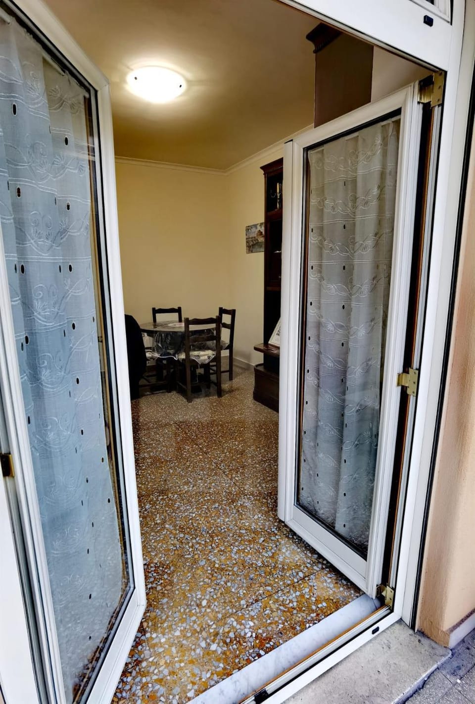 Patio, Dining area
