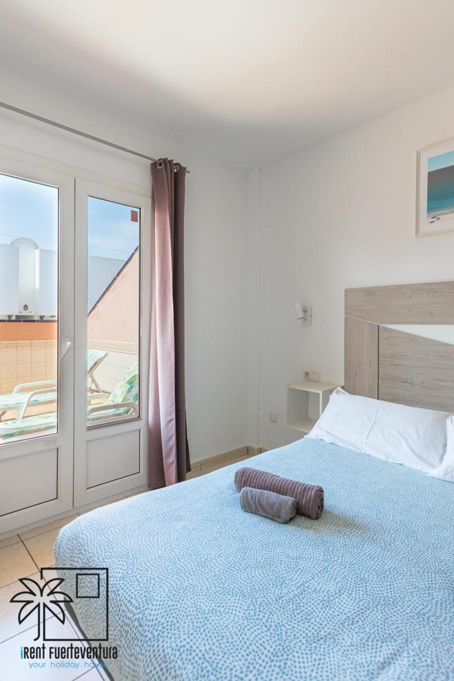 Bedroom, Quiet street view