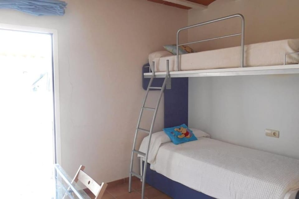 bunk bed