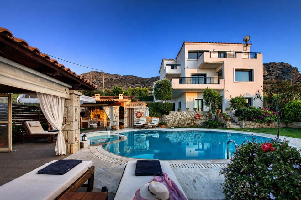 Property building, Swimming pool