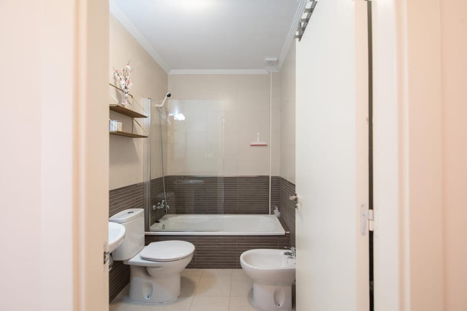 Bathroom, Bath