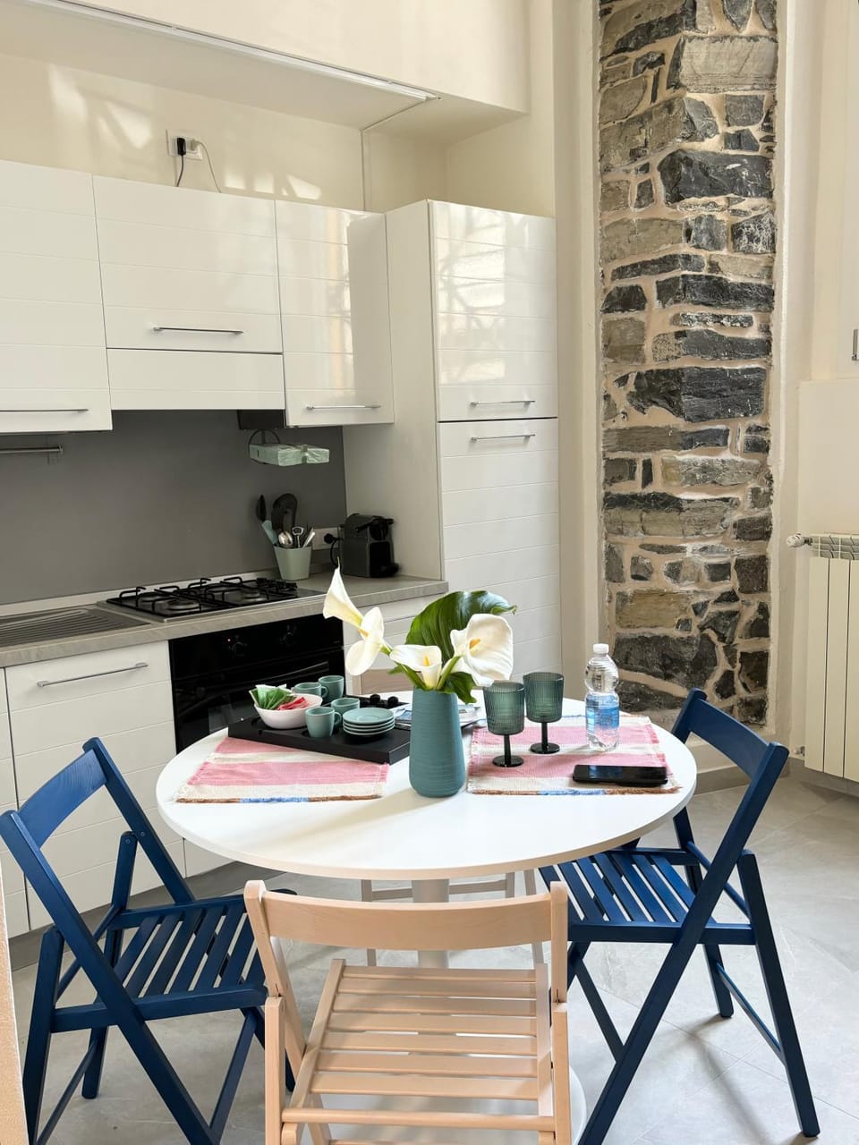 Kitchen or kitchenette, Dining area, pet friendly, stove
