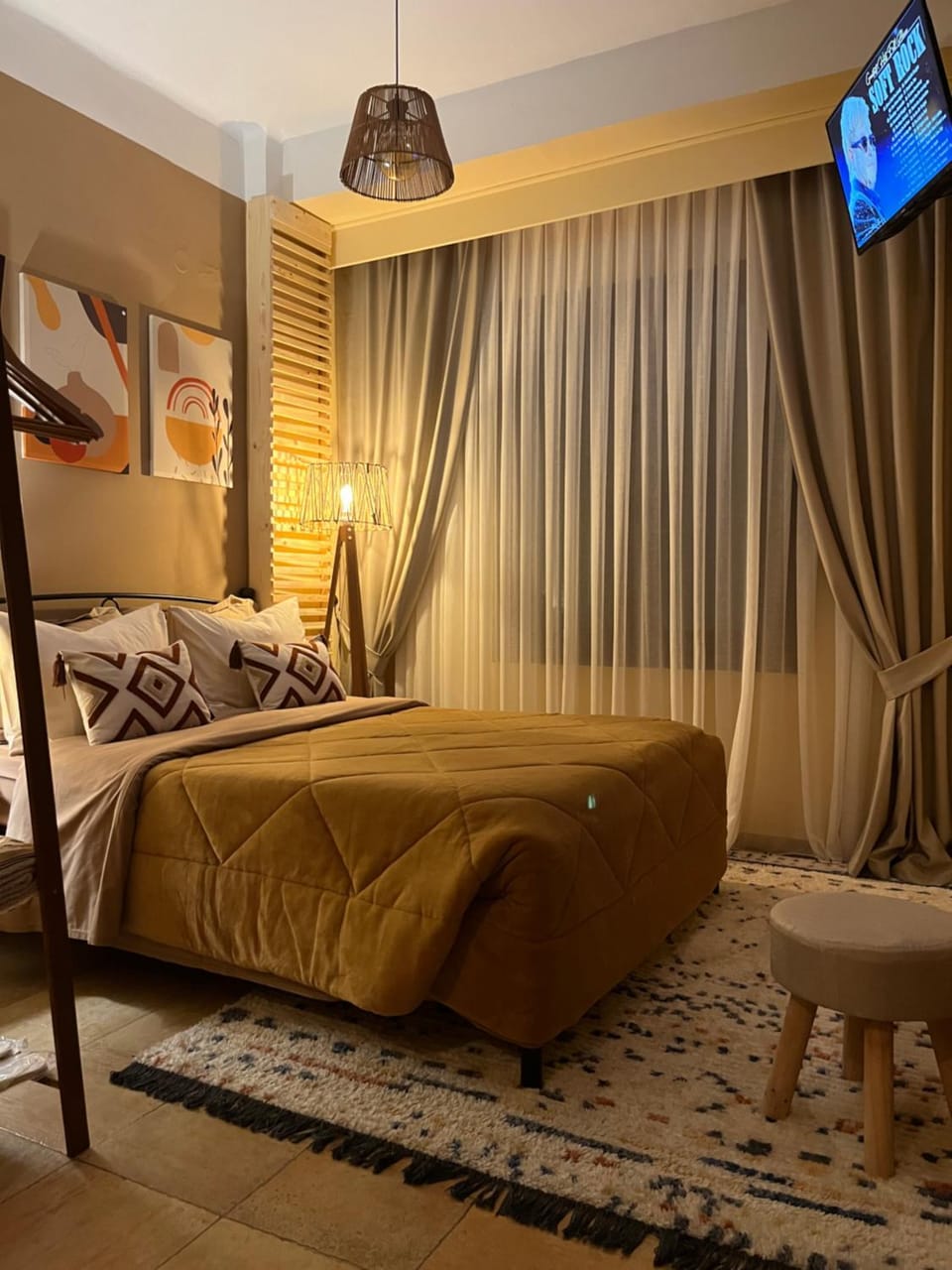 Photo of the whole room