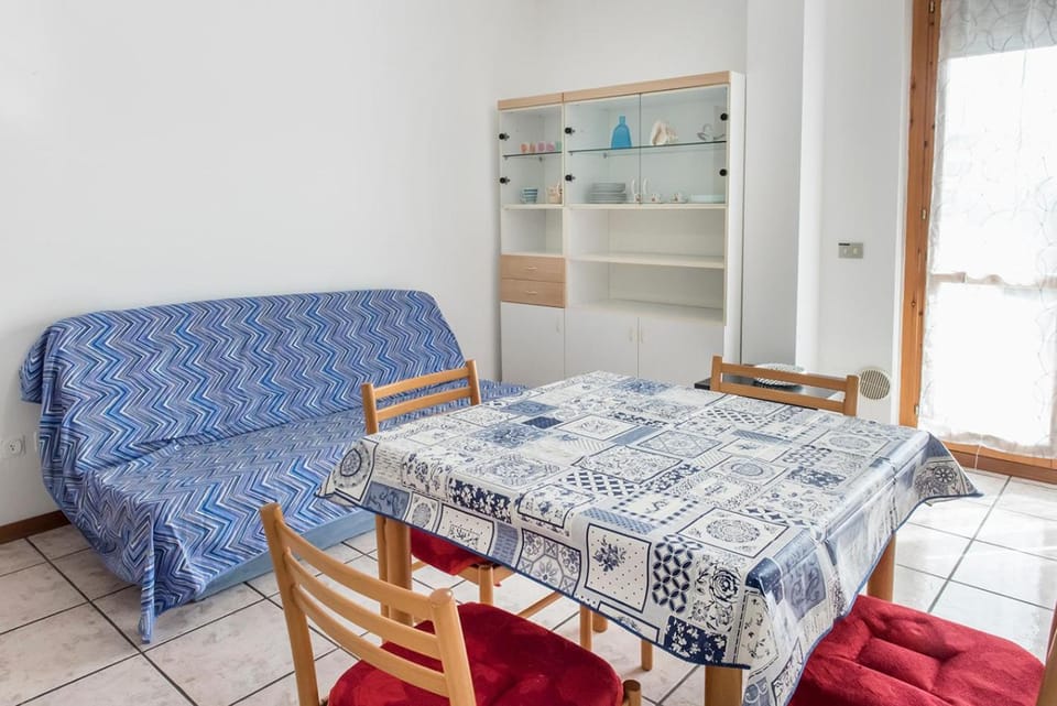 P008 - Porto Recanati, bilocale con vista mare Apartment in Porto Recanati