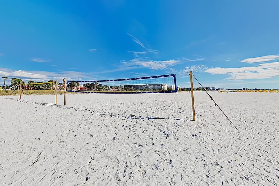 Waves Unit 2 House in Saint Pete Beach