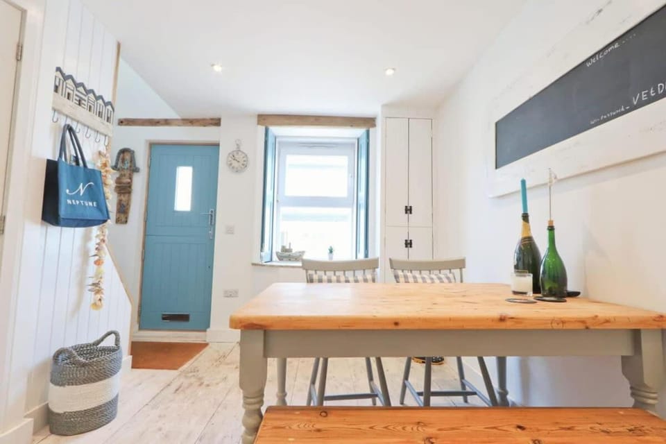 18 Strand House in Teignbridge
