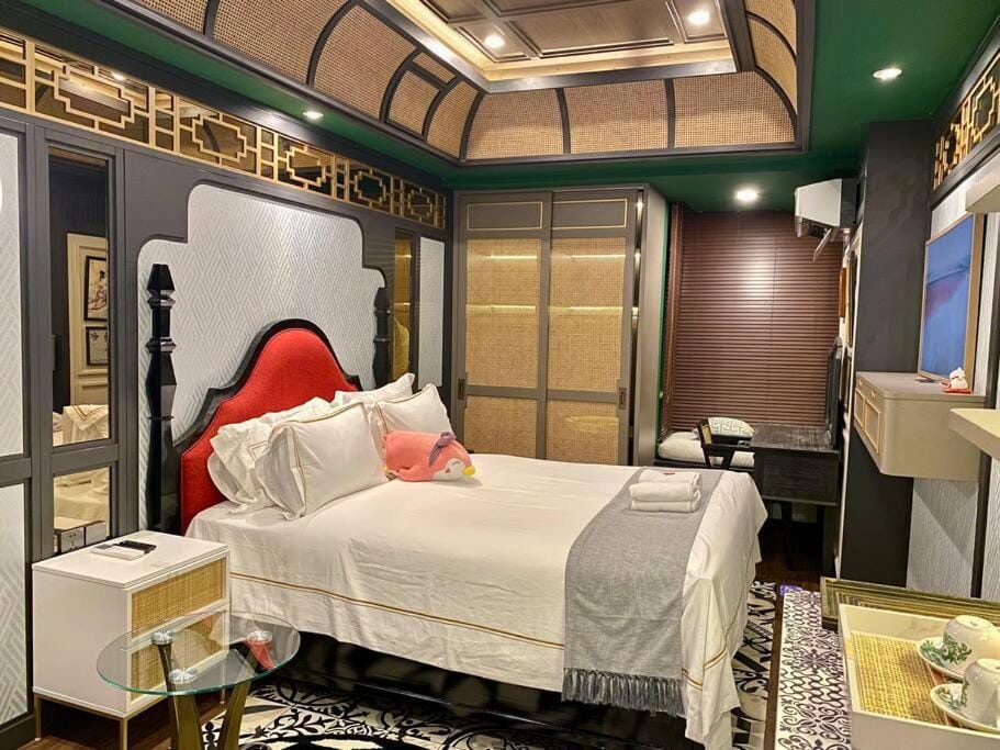 Roemah Babah Njonja jang ada di Anderson Apartment in Surabaya