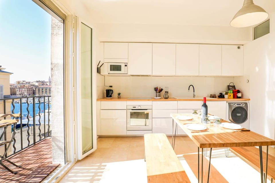 Le Pythéas - Vue Vieux-Port avec terrasse et clim Apartment in Marseille