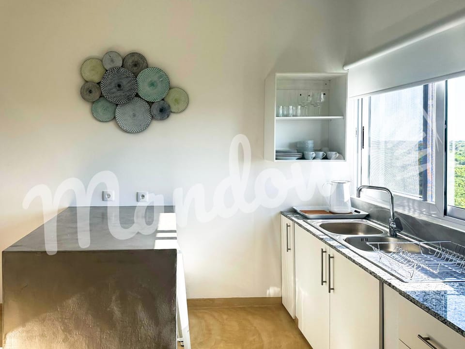 Kitchen or kitchenette, Dining area, kitchen