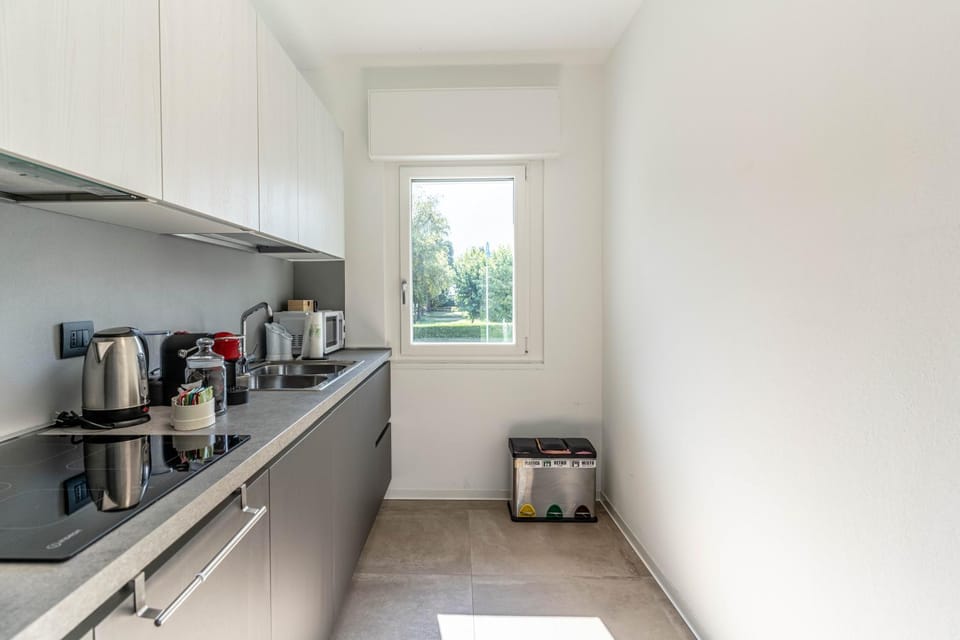 Coffee/tea facilities, Kitchen or kitchenette, minibar
