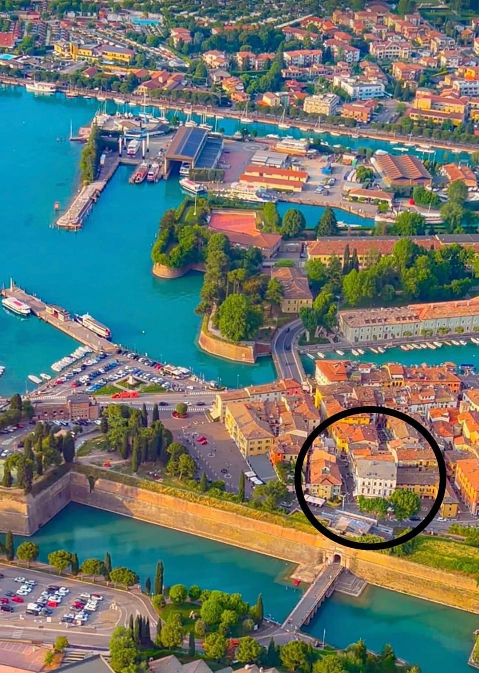 Bird's eye view, City view