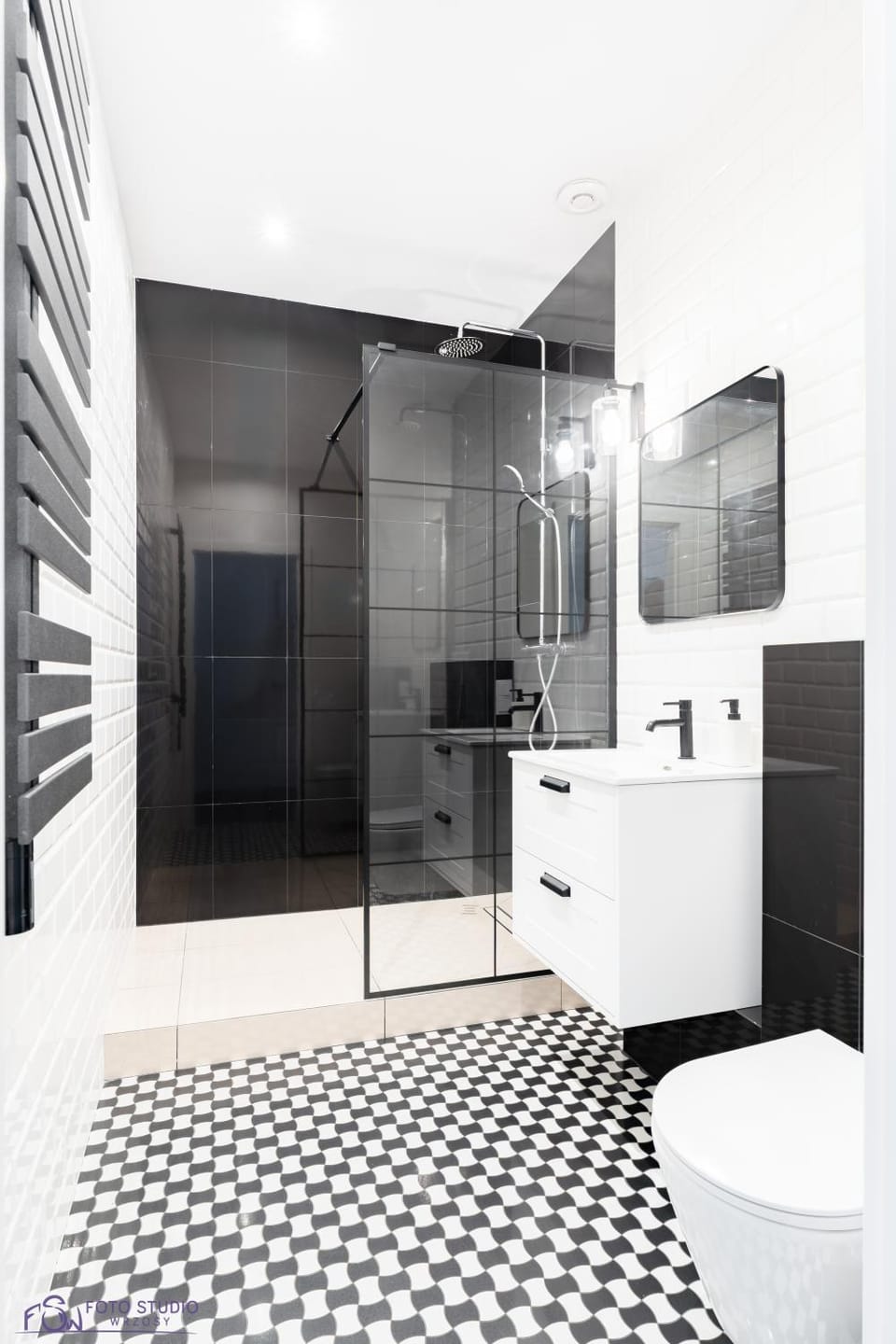 Shower, Bathroom, Kitchen or kitchenette