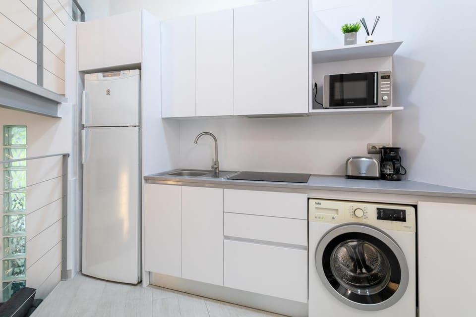 Kitchen or kitchenette, Living room