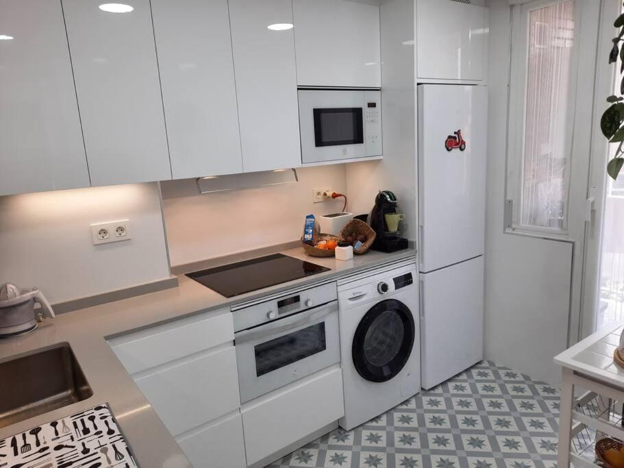 Soleado apartamento con garaje Apartment in Santander