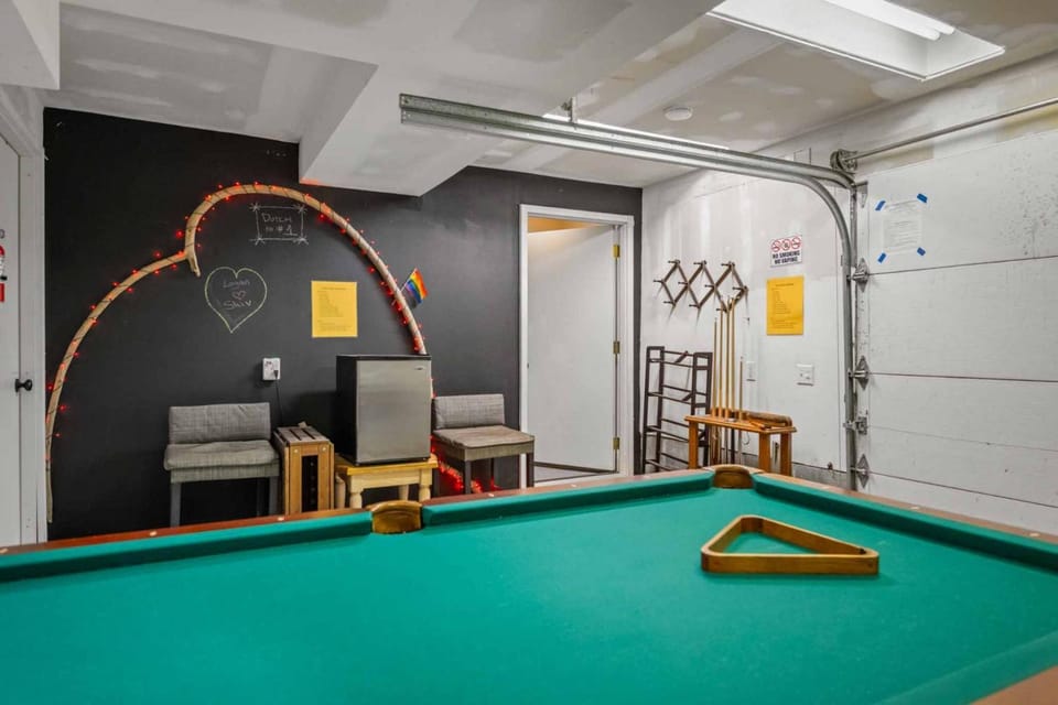 Shymara Getaway House in Devils Lake