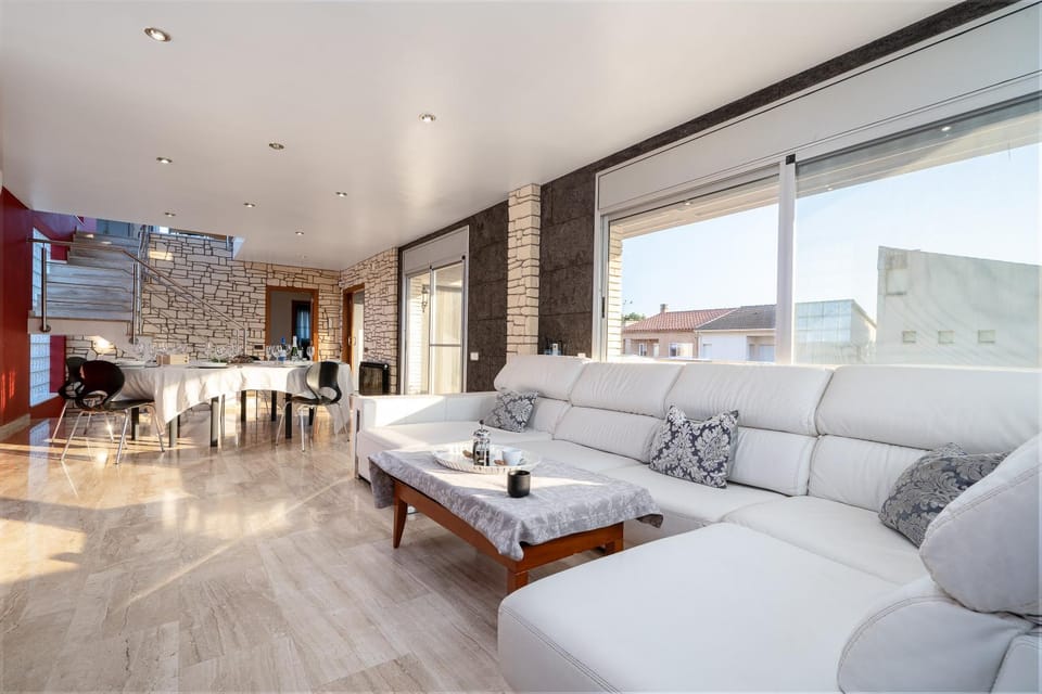 Property building, Living room