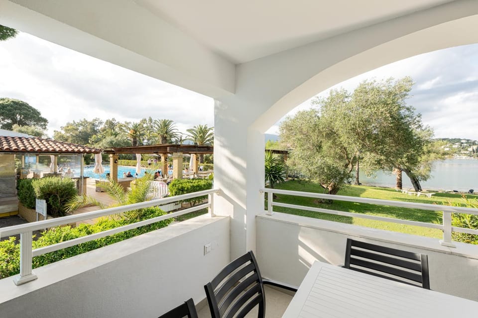 Pool view, Sea view, Swimming pool