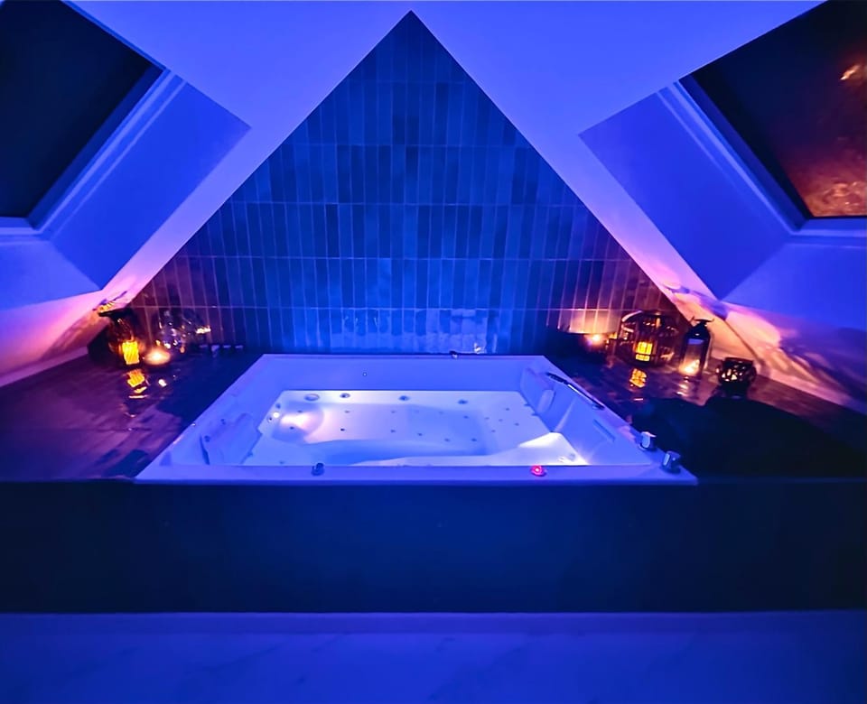 Night, Hot Tub, Hot Tub, Spa and wellness centre/facilities, Spa and wellness centre/facilities