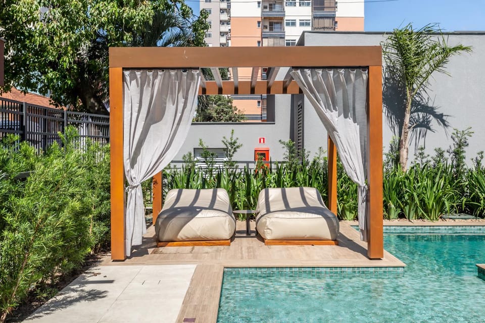 Day, Garden, Swimming pool, sunbed