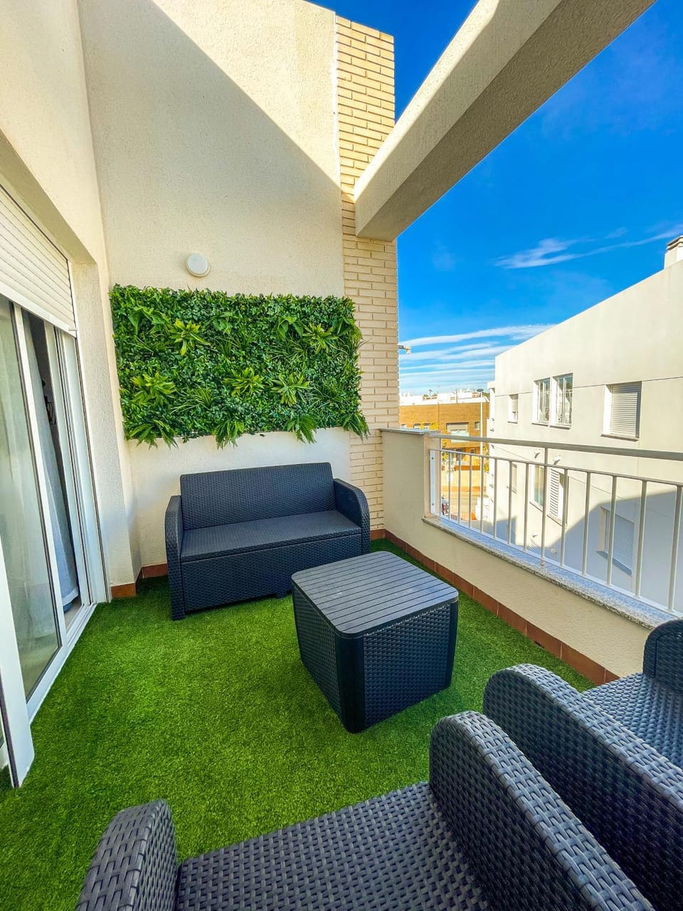 Off site, Balcony/Terrace