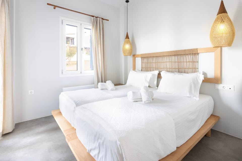 Bed, Photo of the whole room, Bedroom, towels, wardrobe