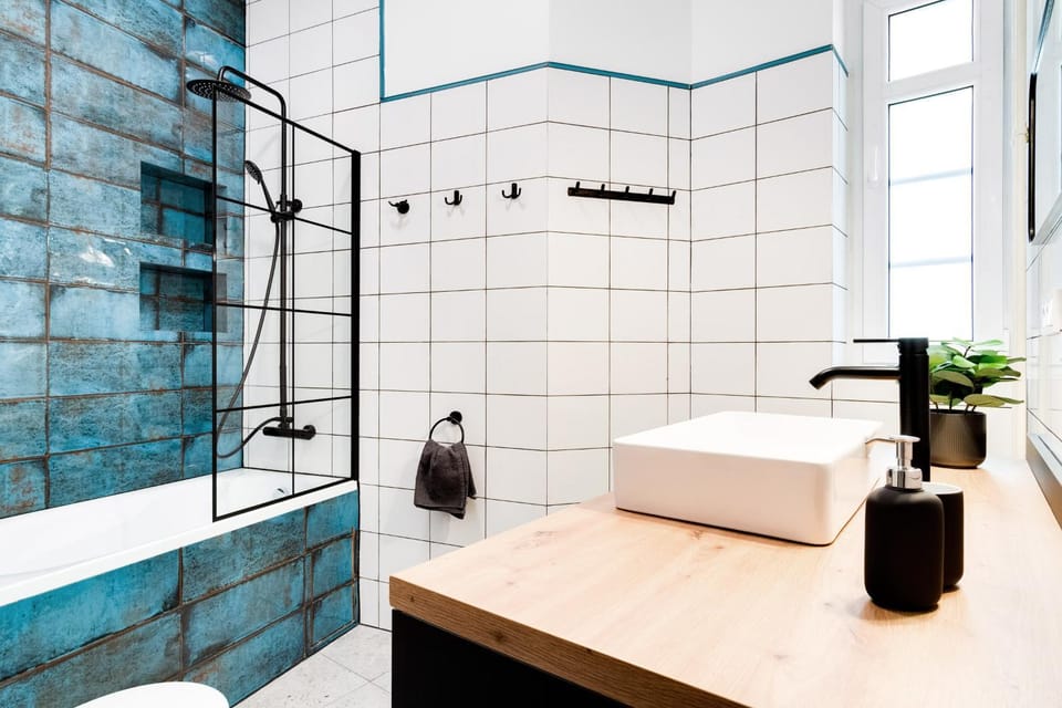 Shower, Bathroom, Bath, towels