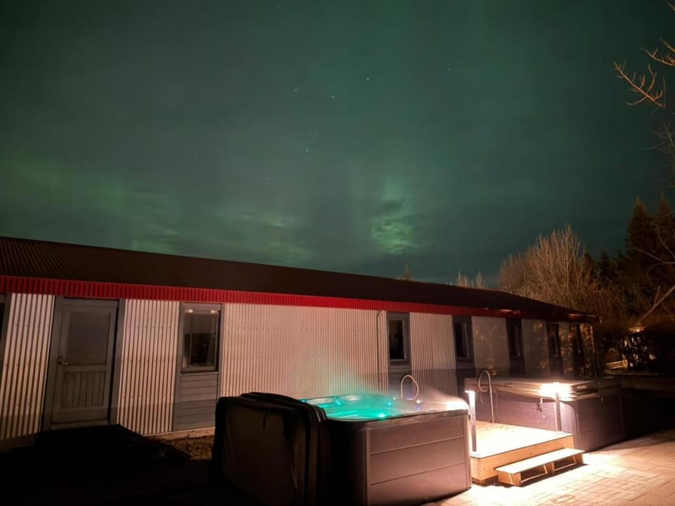 Night, Hot Tub, On site