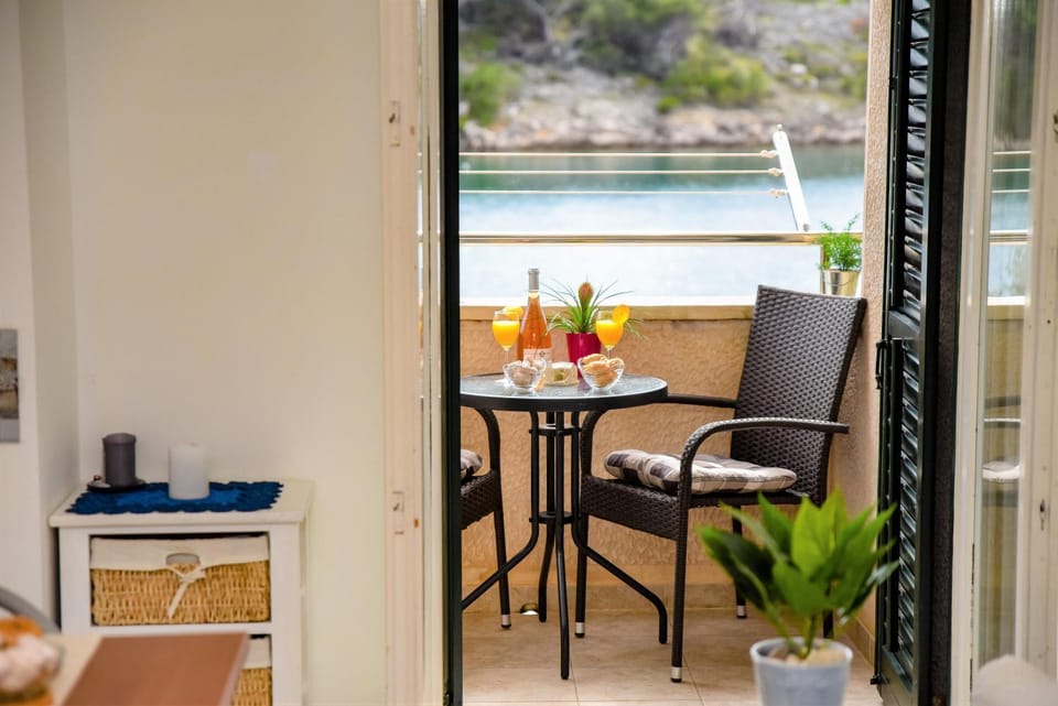 View (from property/room), Balcony/Terrace