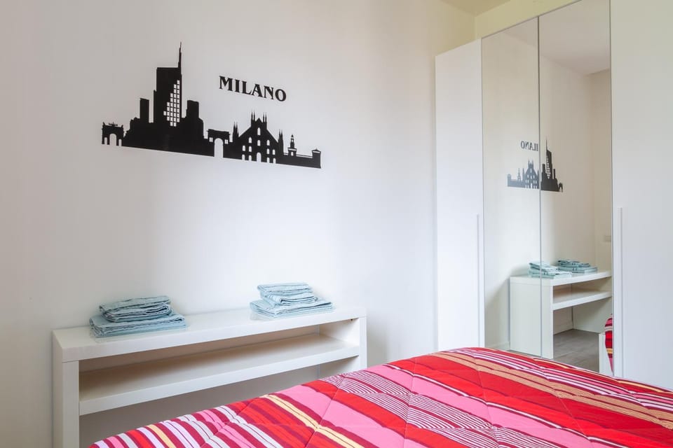 Bed, Photo of the whole room, Bedroom, towels, wardrobe