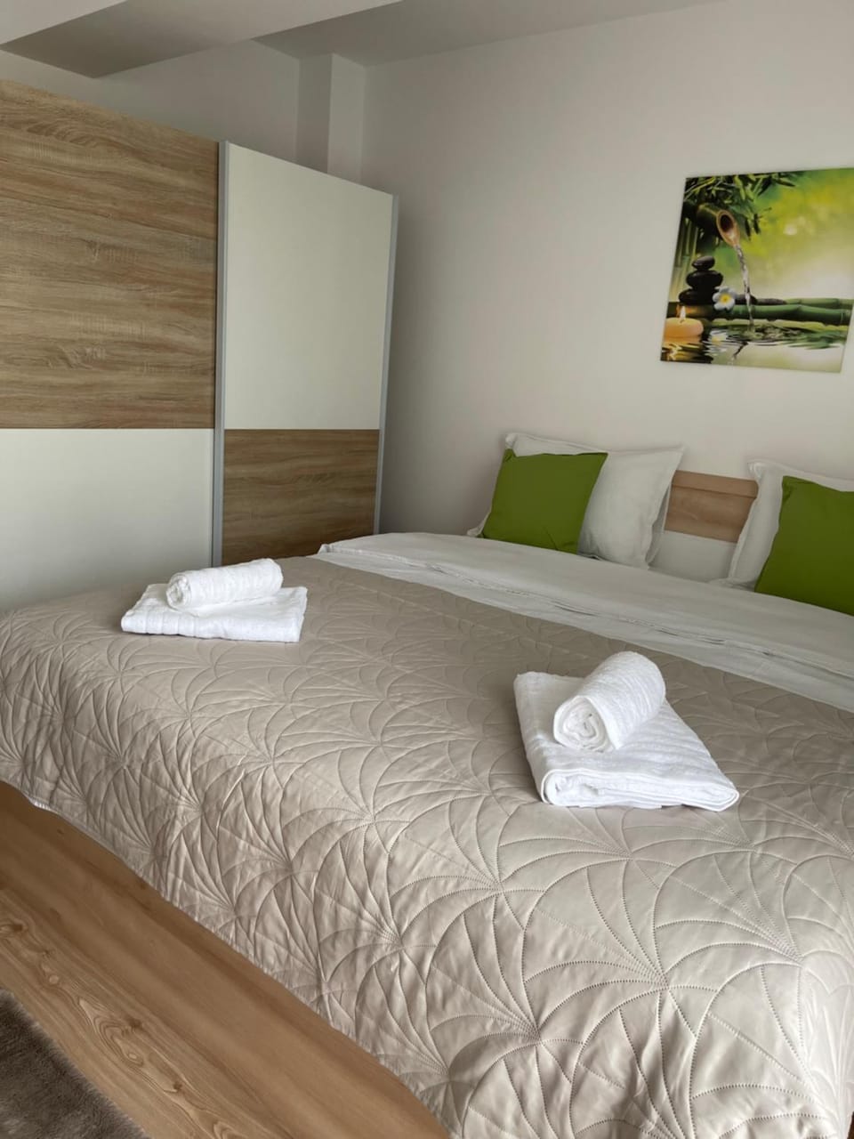 Relaxing Bucharest Airport Residences & Therme-SELF CHECK-IN Apartment in Romania