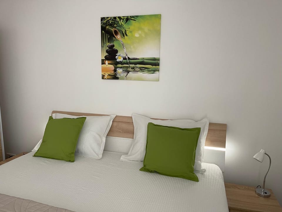 Relaxing Bucharest Airport Residences & Therme-SELF CHECK-IN Apartment in Romania