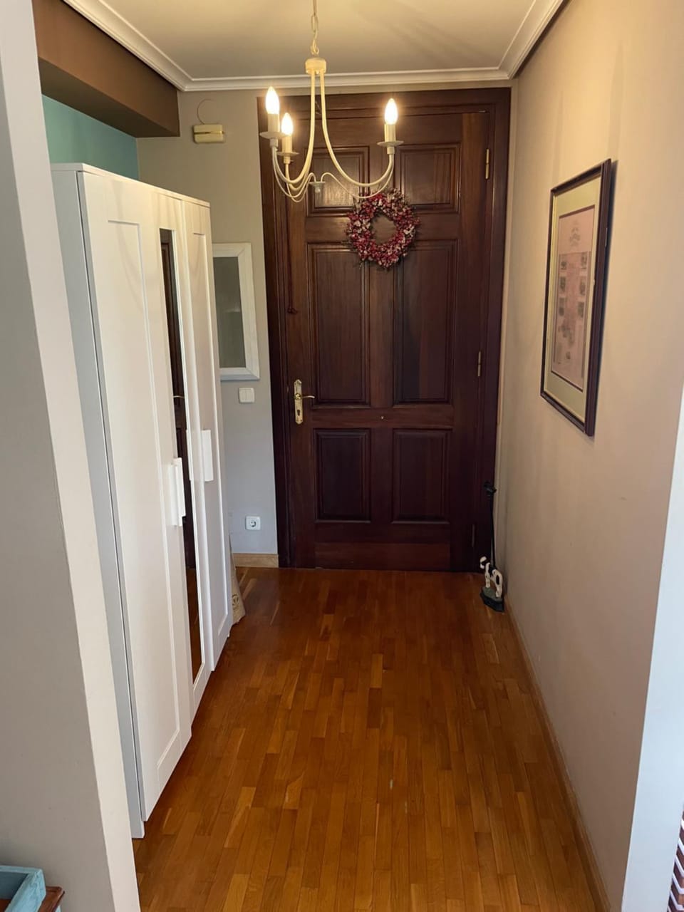 Facade/entrance, wardrobe