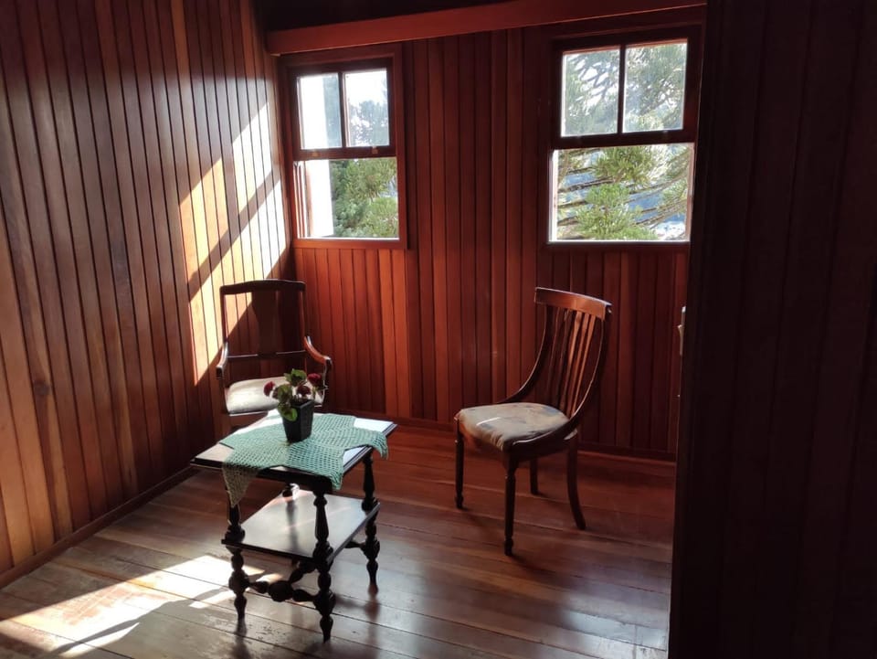 Recanto Dubieux Suítes Bed and Breakfast in Campos do Jordão