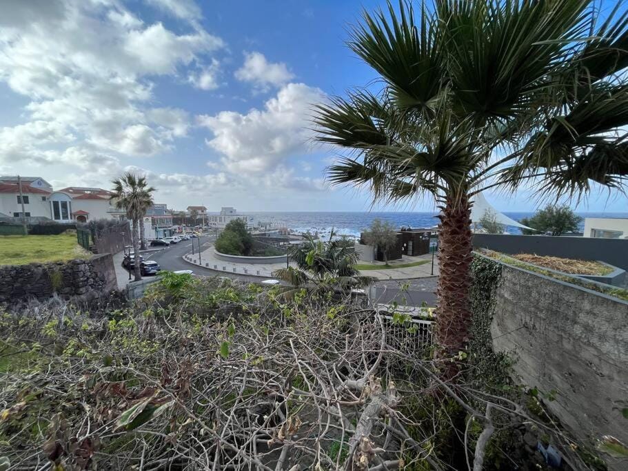 Garden view, Sea view