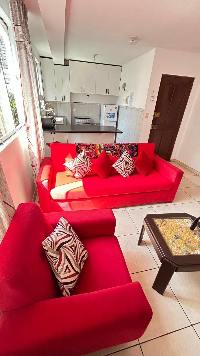 Kitchen or kitchenette, Living room